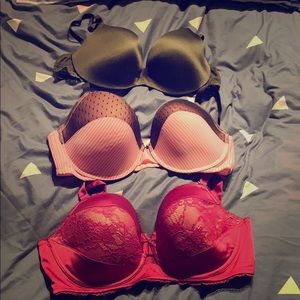 3 great condition bras!